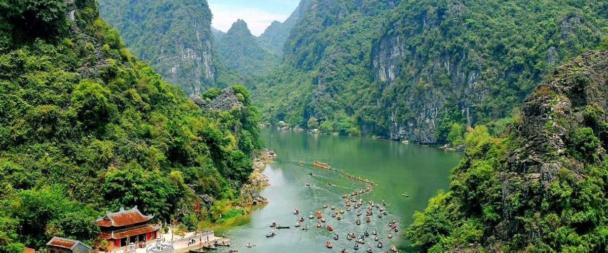 HOA LU - TAM COC - MUA CAVE - 1 DAY TRIP BY LIMOUSINE (Cycling)