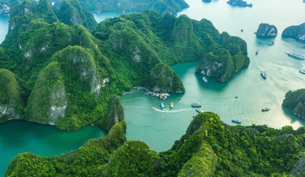 HALONG BAY -  DAY TOUR ON LUXURY CRUISE