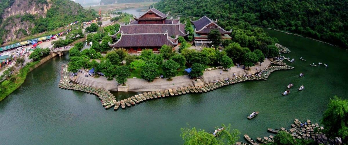NINH BINH EXCURSION 2 DAYS/1NIGHT  STAY AT BUNGALOW / HOTELS 3*- 4*