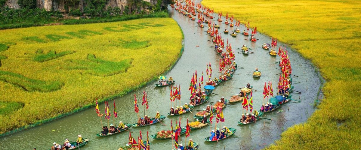 NINH BINH + HA LONG BAY  2 DAYS/1NIGHT  STAY AT BUNGALOW / HOTELS 3*- 4* in Ninh Bình