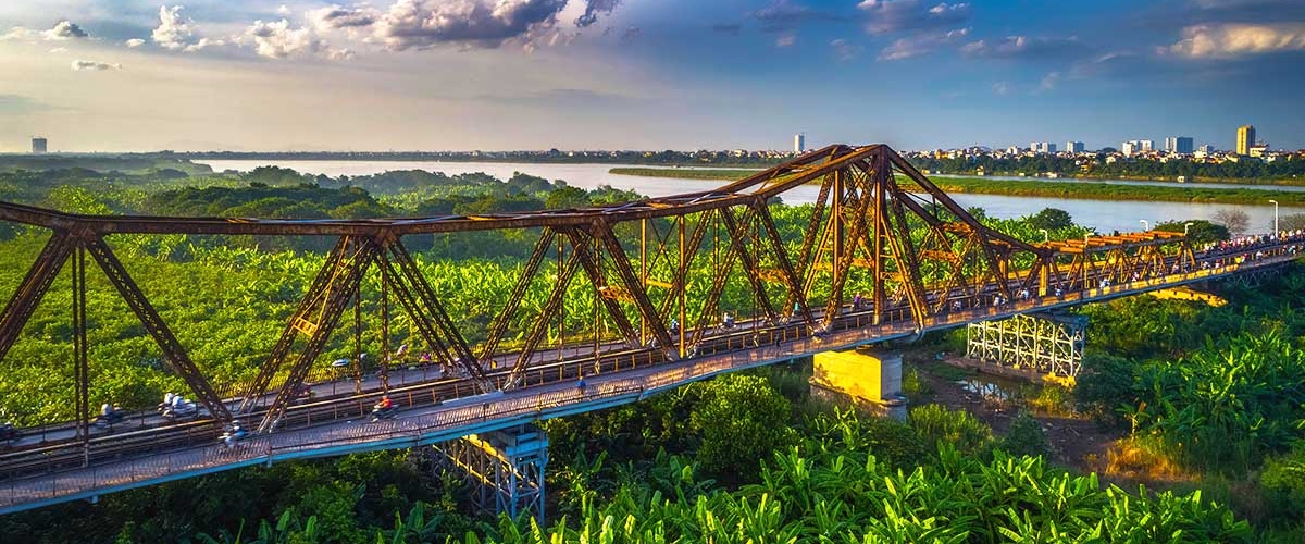 Exploring Jeep Tour Through the Red River Delta