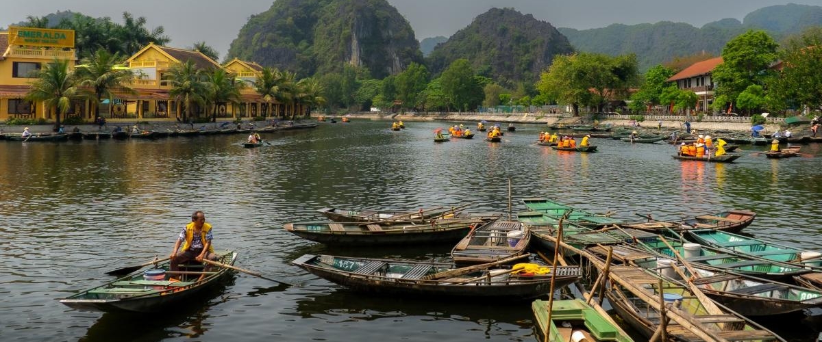 NINH BINH + HA LONG BAY  2 DAYS/1NIGHT  STAY AT BUNGALOW / HOTELS 3*- 4* in Ninh Bình